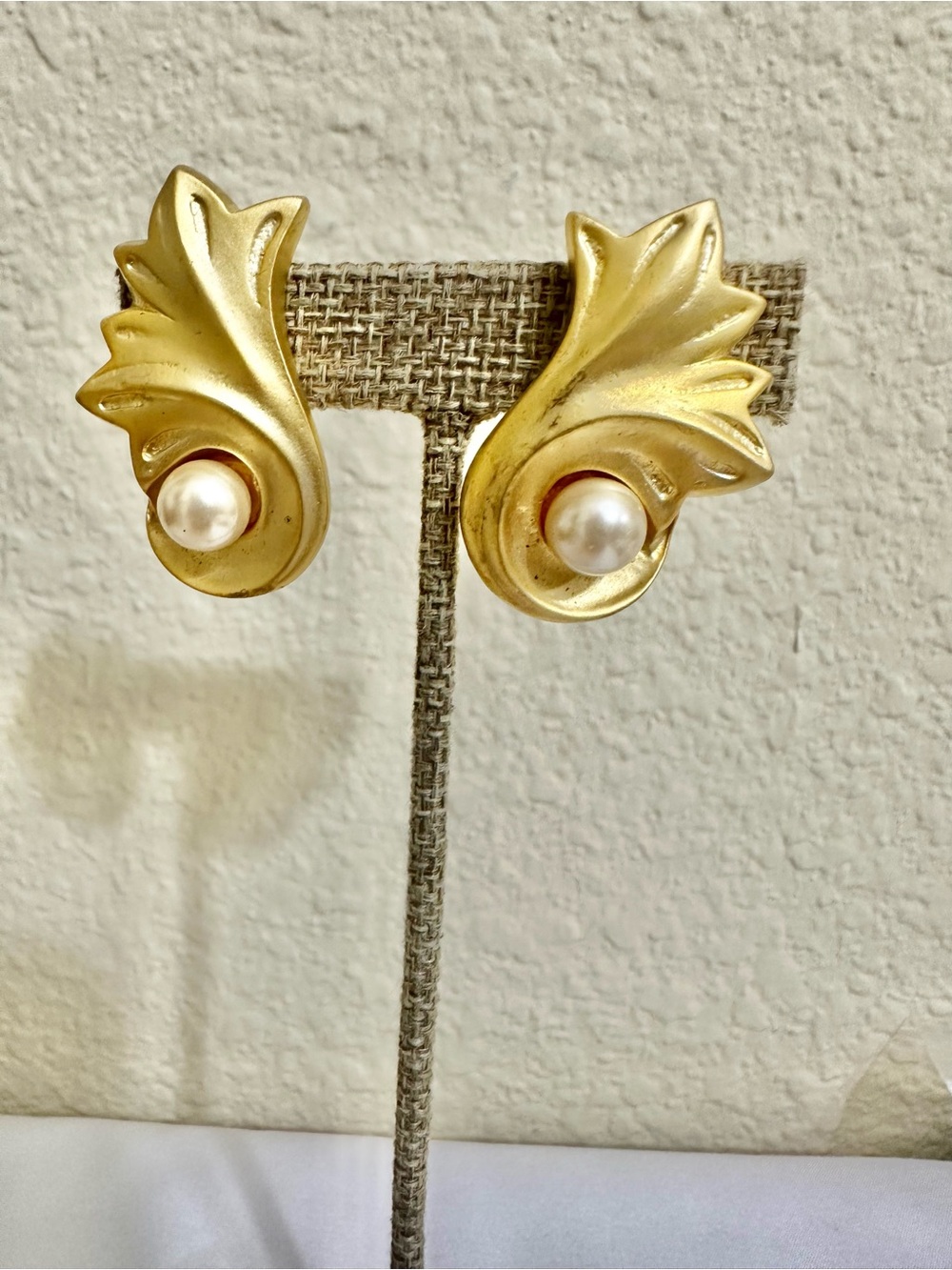 Vintage Gold Plated Leaf Pearl Clip-On Earrings